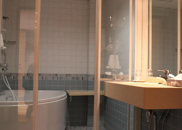 Economy Savonia فندق 3*